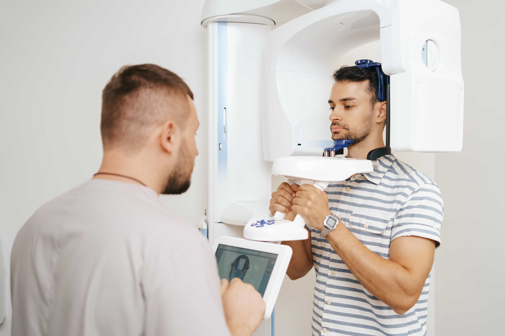 Digital dentistry suite with 3D CBCT scanner and intraoral scanning station